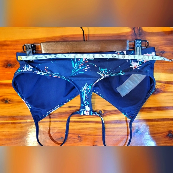 NWOT Blue bikini top - Picture 3 of 4